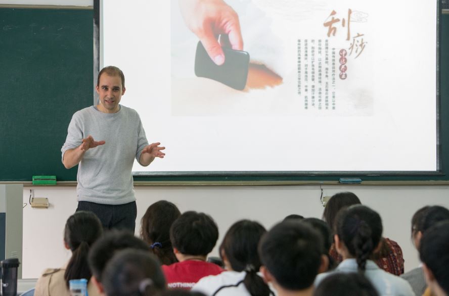 teaching chinese medicine